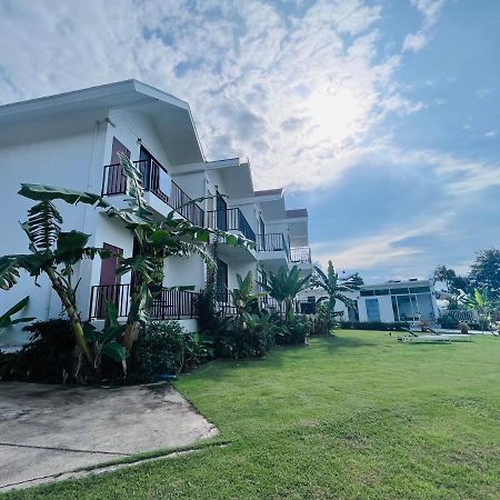 White Seaview Residence Klong Muang Beach Exterior foto