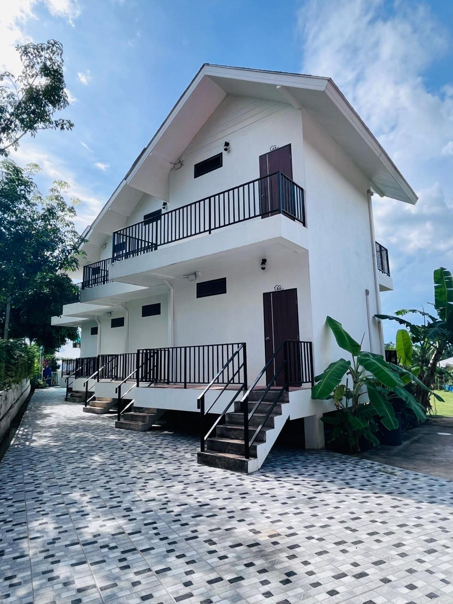 White Seaview Residence Klong Muang Beach Exterior foto